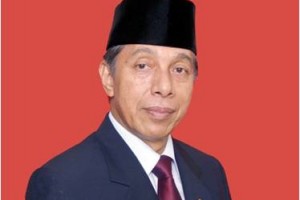 Komjen Pol (Purn) Drs. HM. Nurdin, MM. 